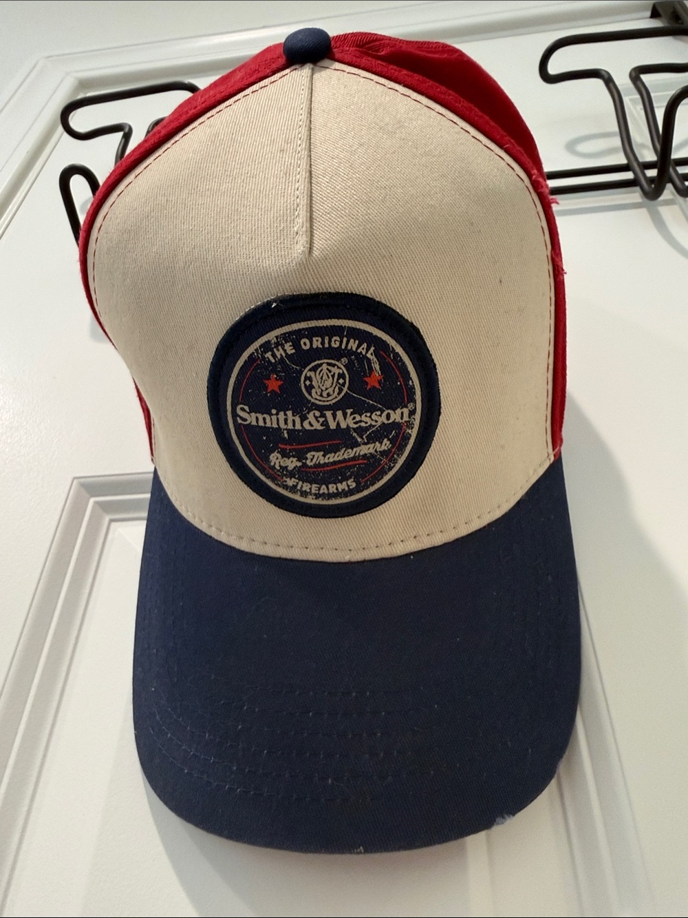 Distressed Smith & Wesson baseball Hat in Red, Cream & Navy
